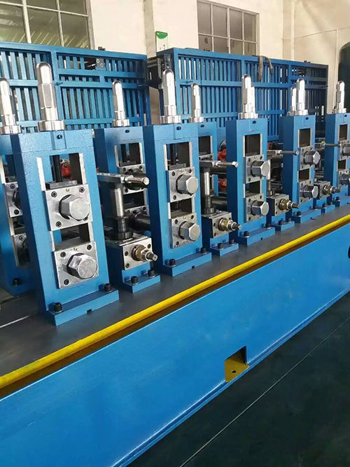 大口徑鍍鋅焊管機(jī)組選購(gòu)技巧 大口徑鍍鋅焊管機(jī)組選購(gòu)技巧